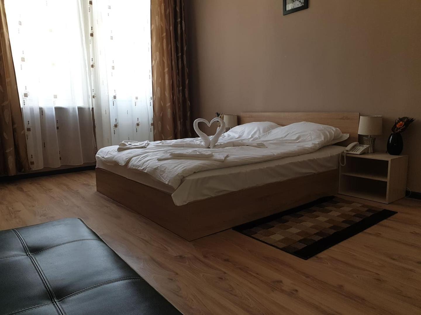 Hotel Валентино Vratsa Exterior foto